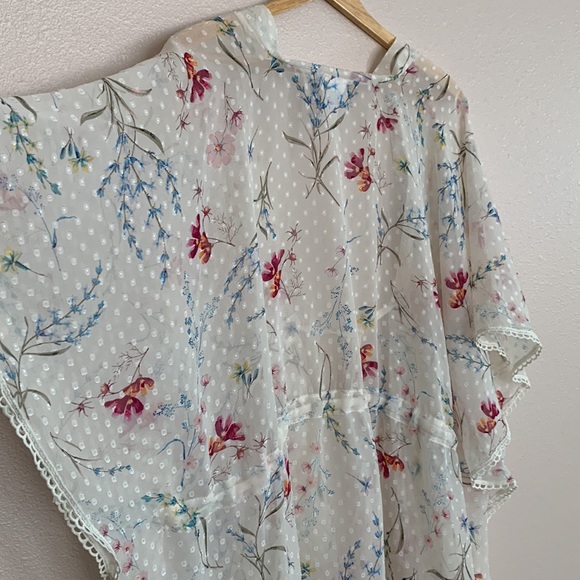 Lightweight Shawl - Picture 6 of 6